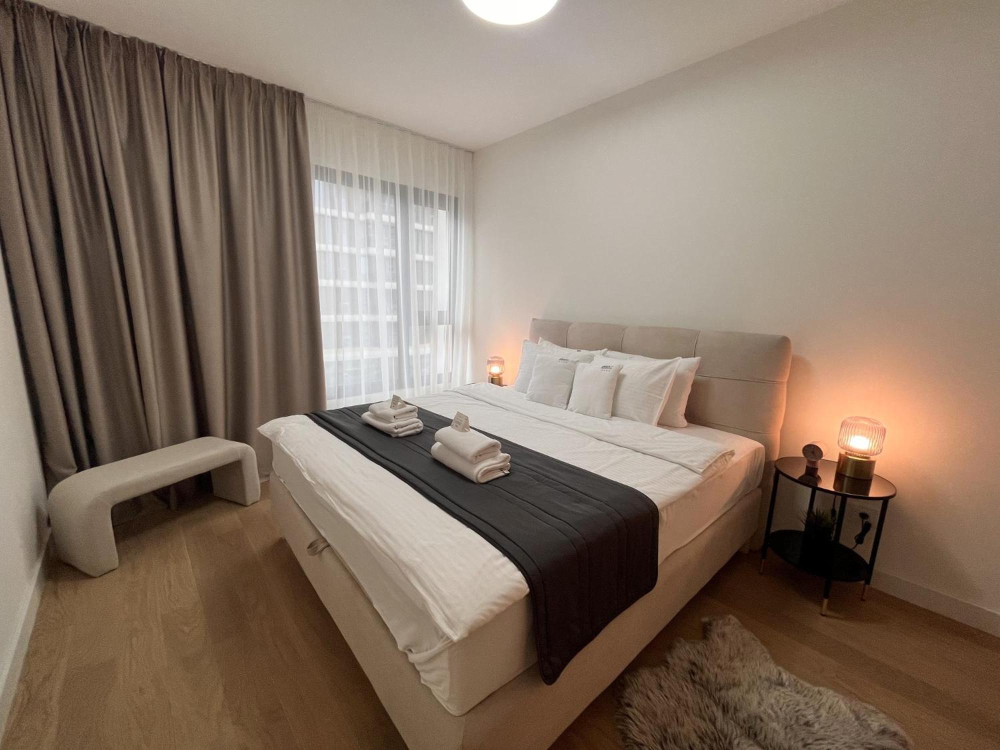 Zigzag Waterfront Apartment Belgrade
